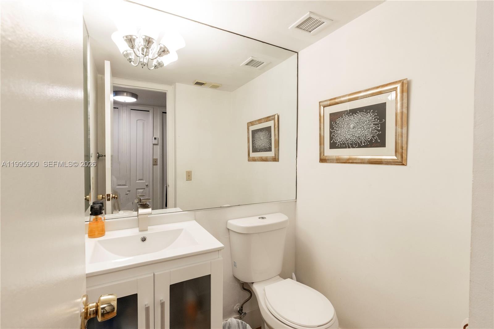 1440 Brickell Bay Dr # 201