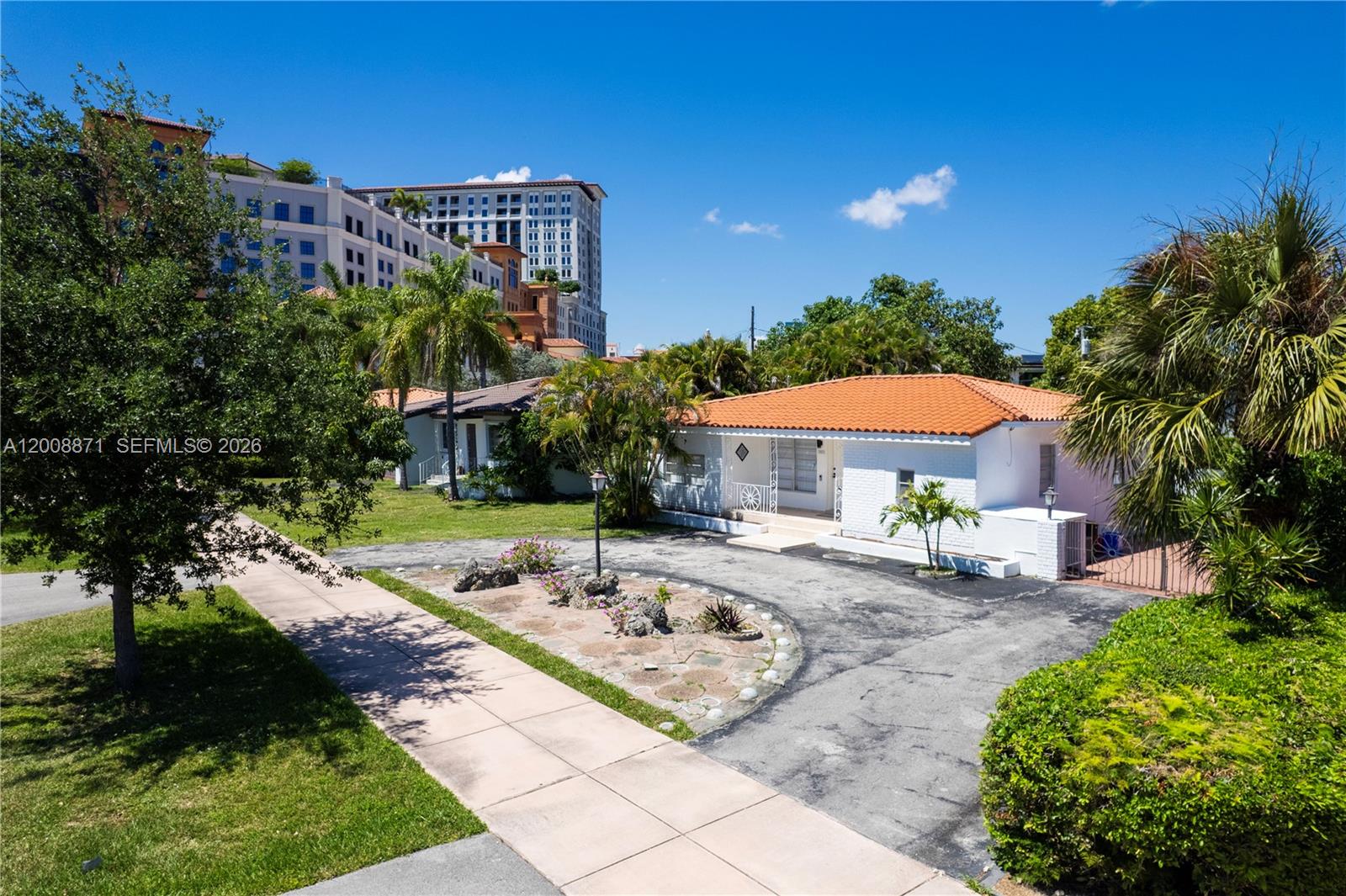 3021 Coconut Grove Dr # 3021