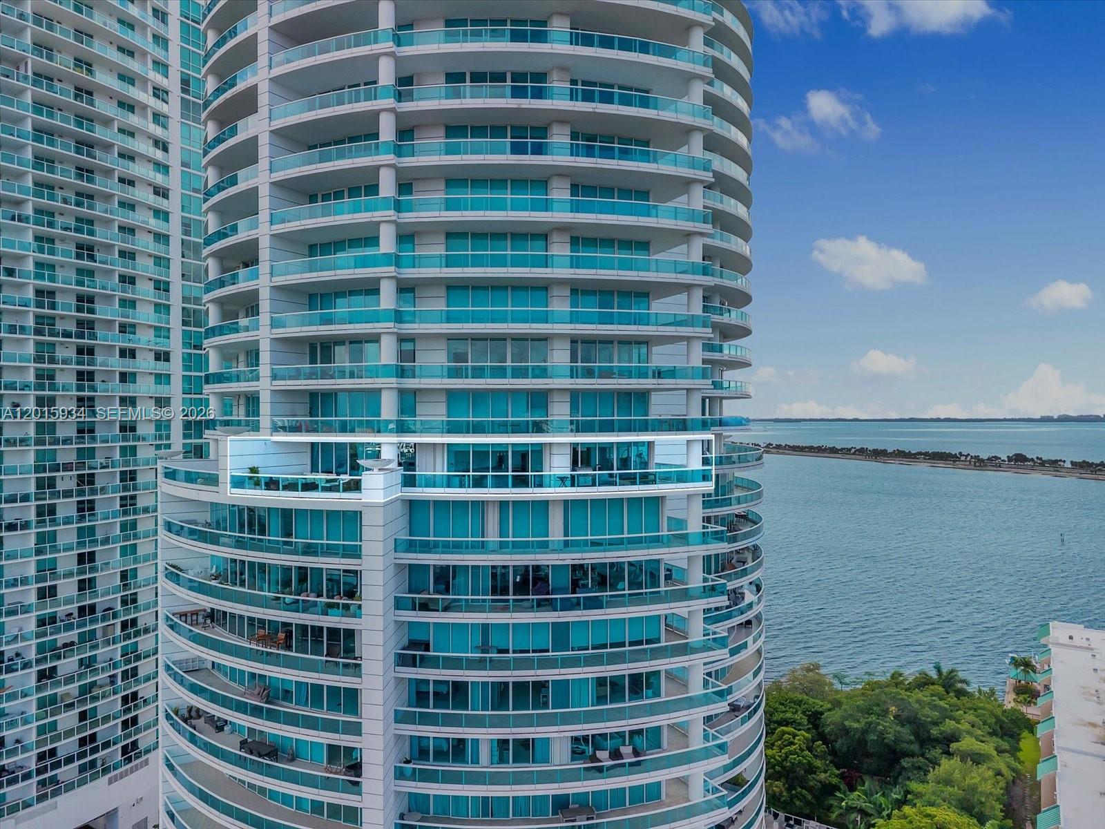 2127 Brickell Ave # 2005