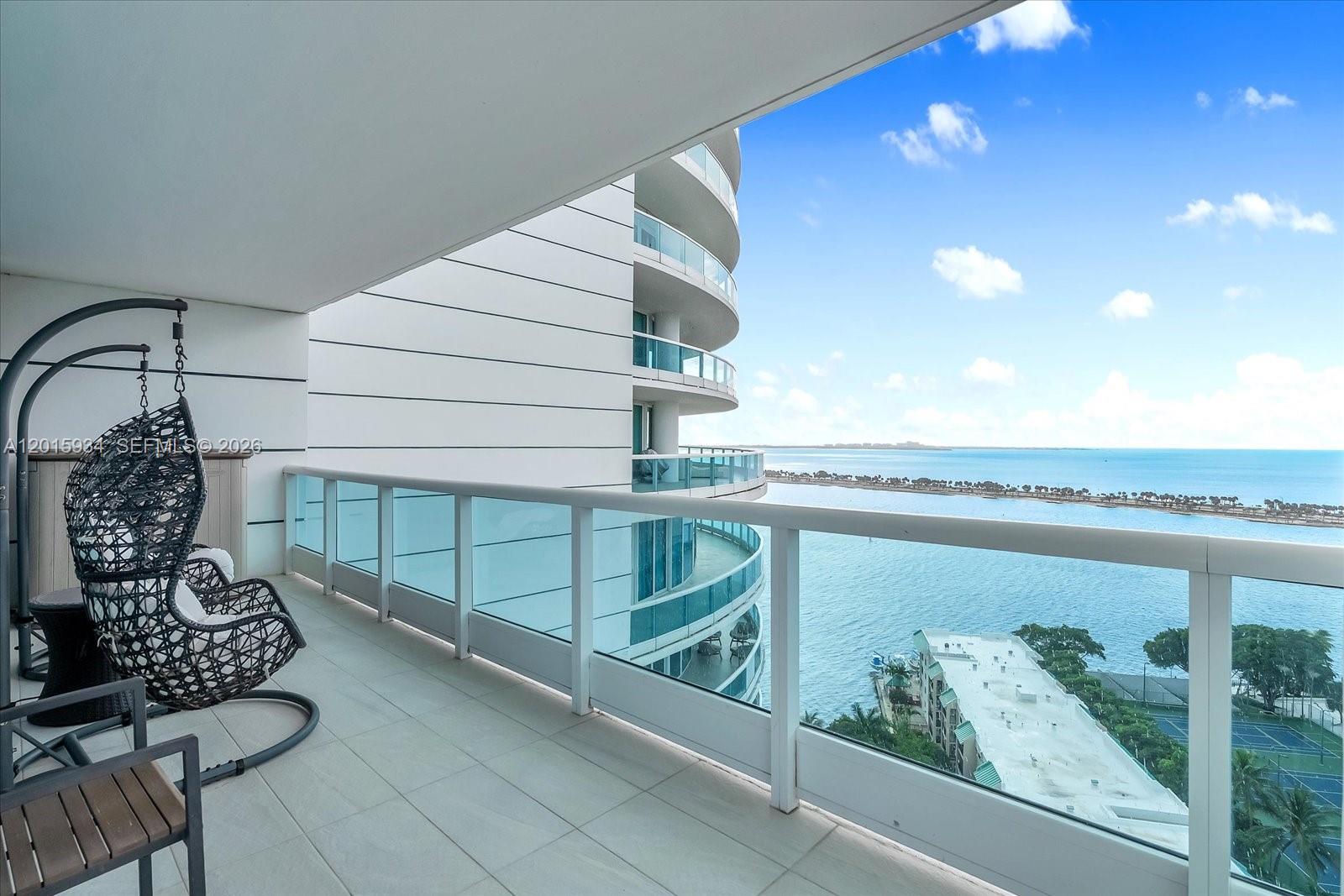2127 Brickell Ave # 2005