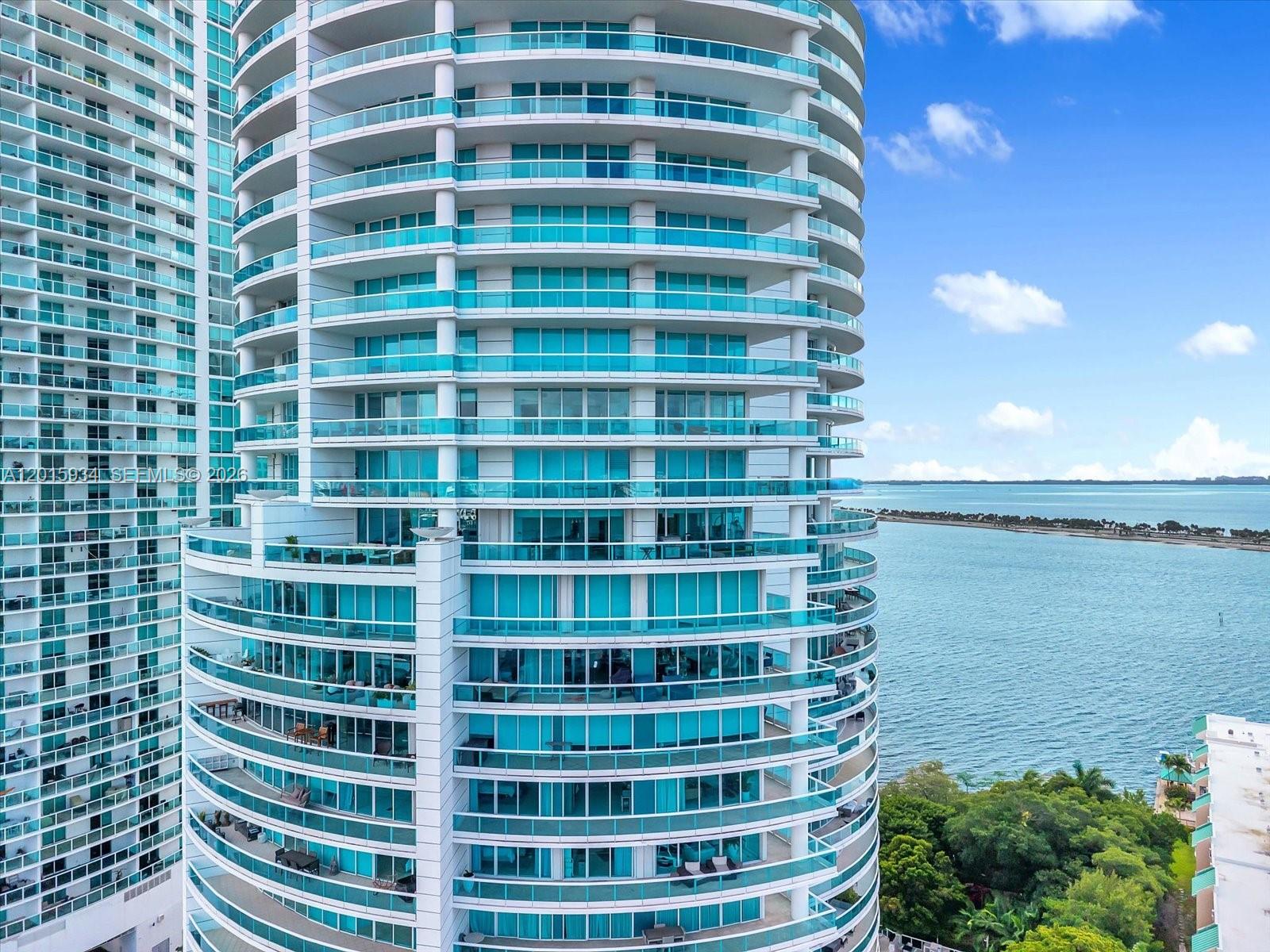 2127 Brickell Ave # 2005