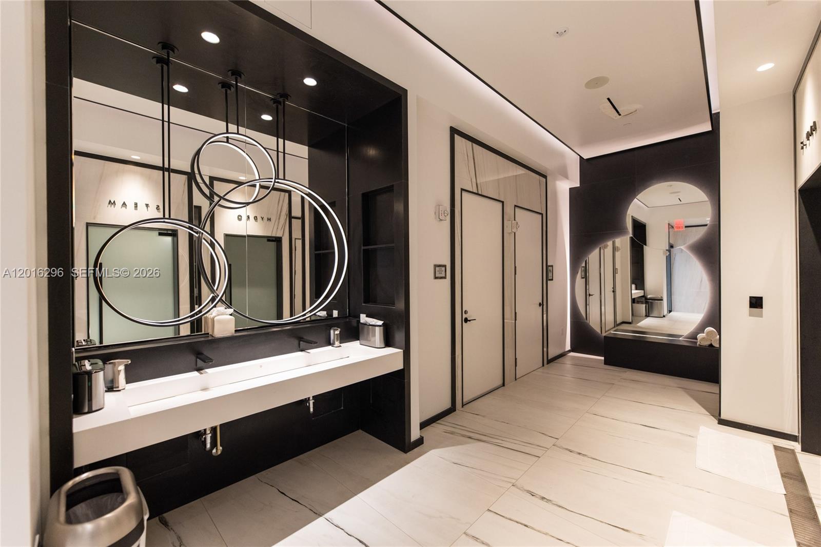 17975 Collins Ave # 1402 Unit: N-1402