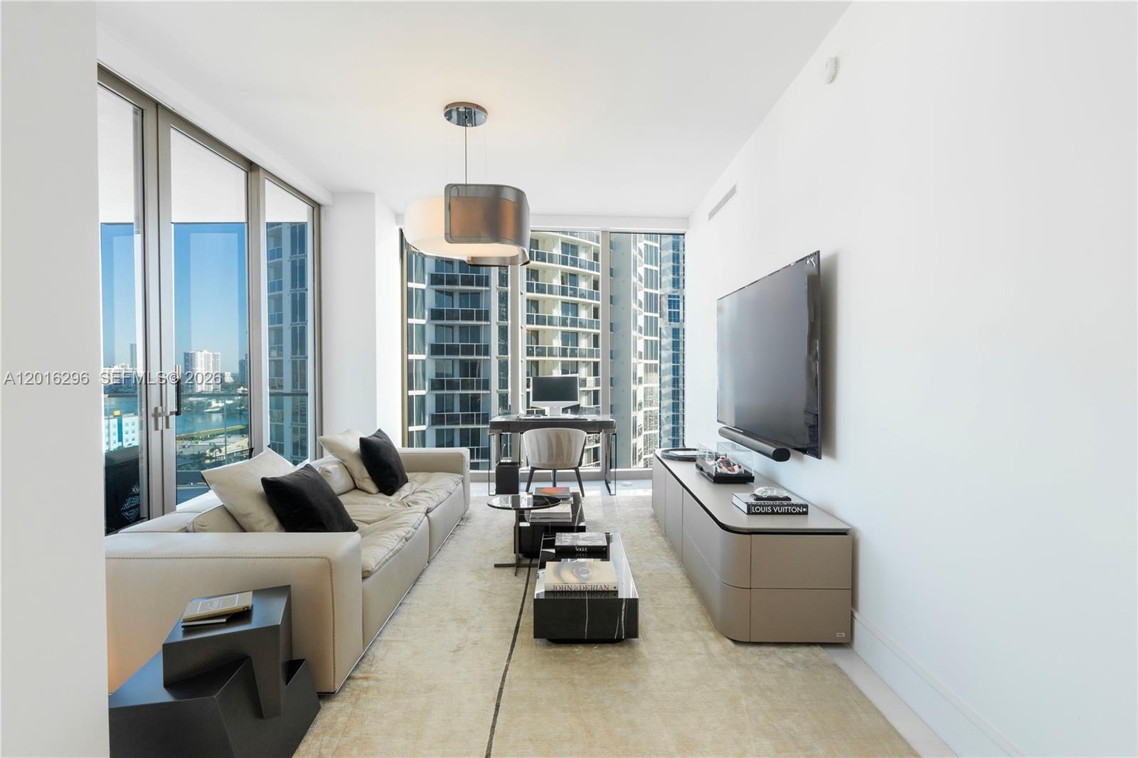 17975 Collins Ave # 1402 Unit: N-1402