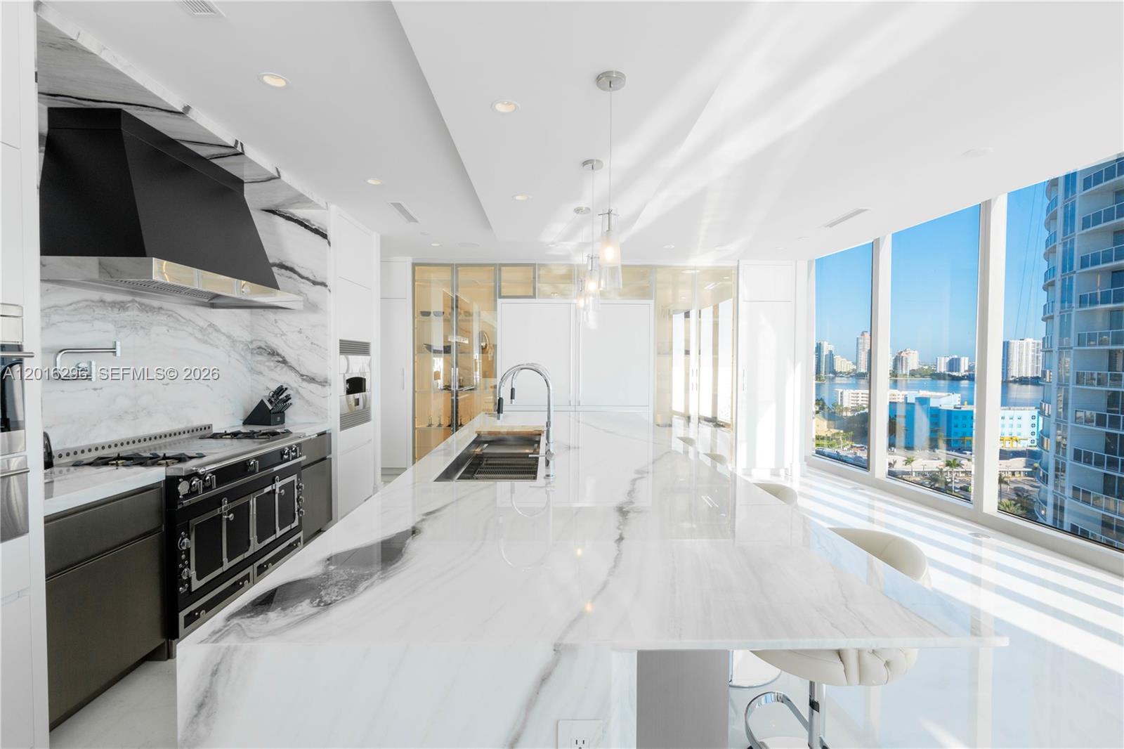 17975 Collins Ave # 1402 Unit: N-1402