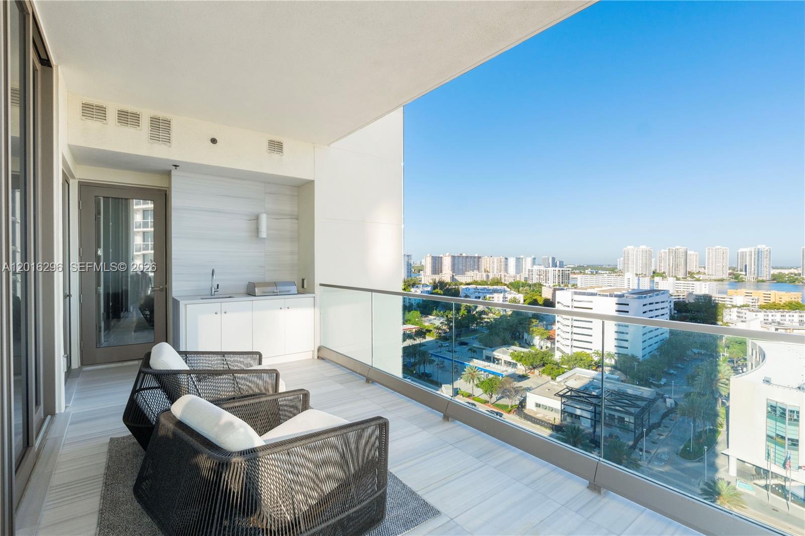 17975 Collins Ave # 1402 Unit: N-1402