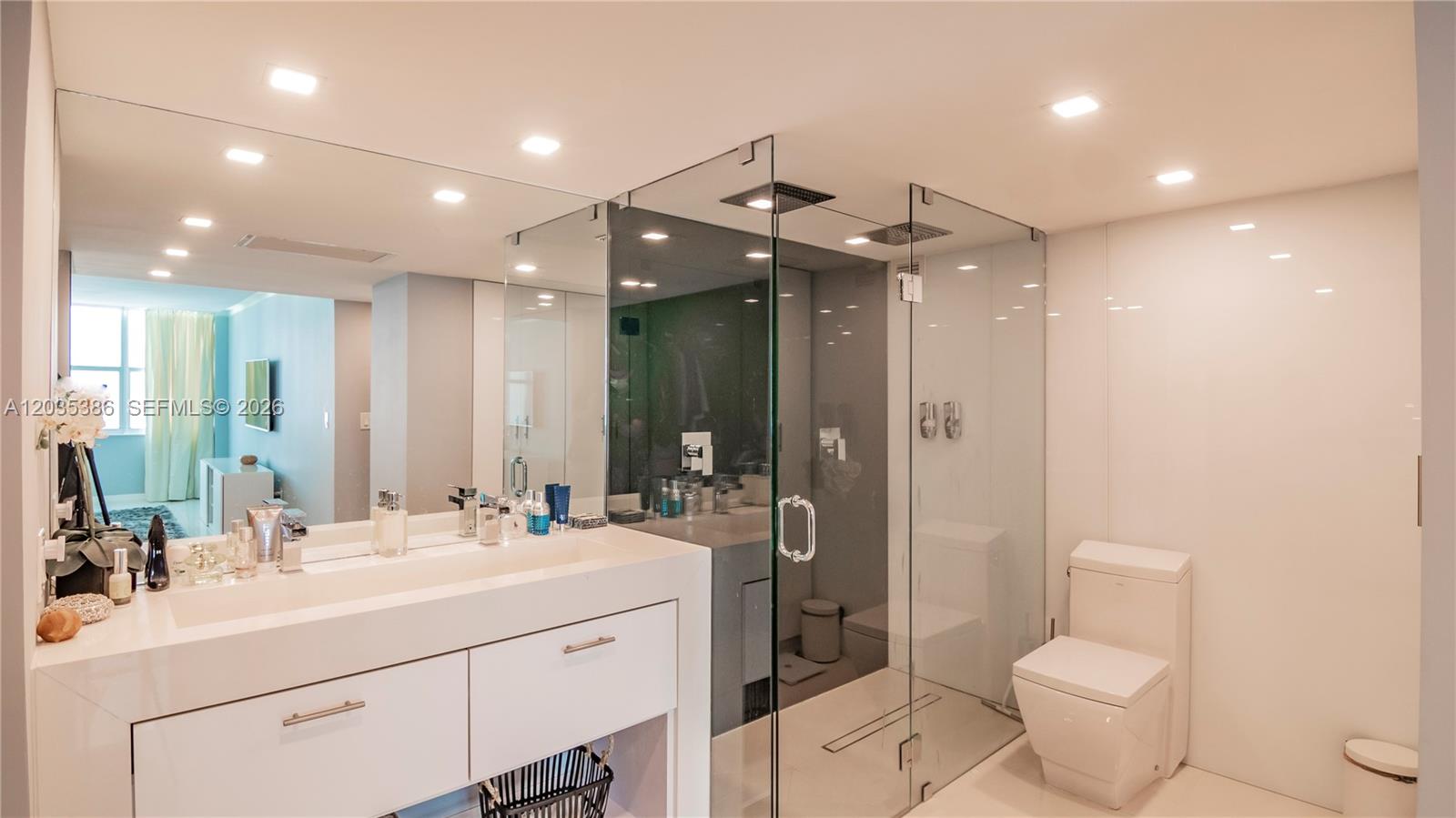 5750 Collins Ave # 7A