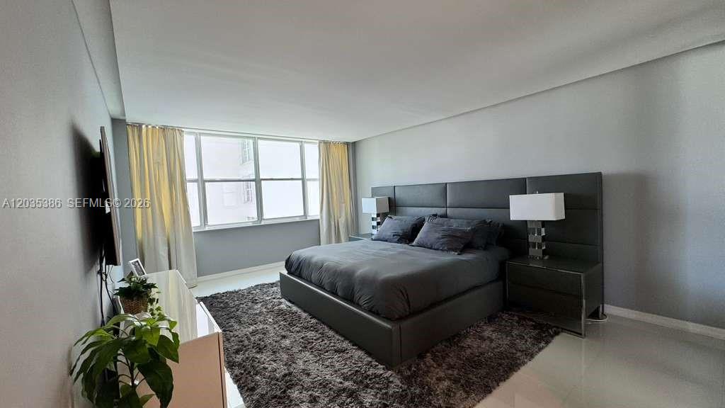 5750 Collins Ave # 7A