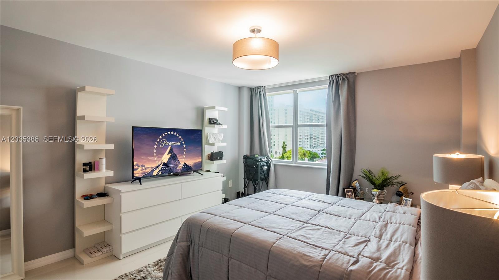 5750 Collins Ave # 7A