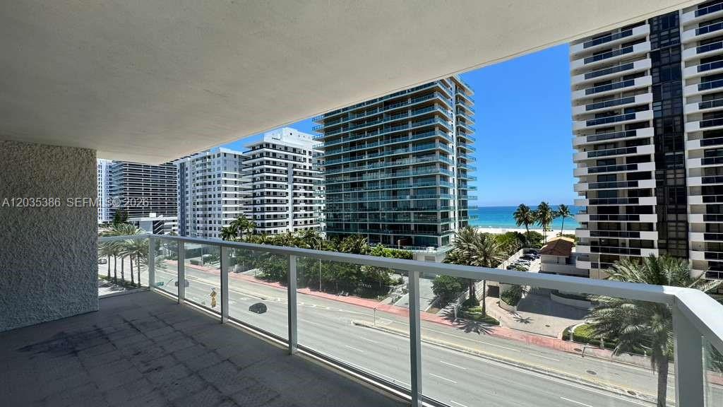 5750 Collins Ave # 7A