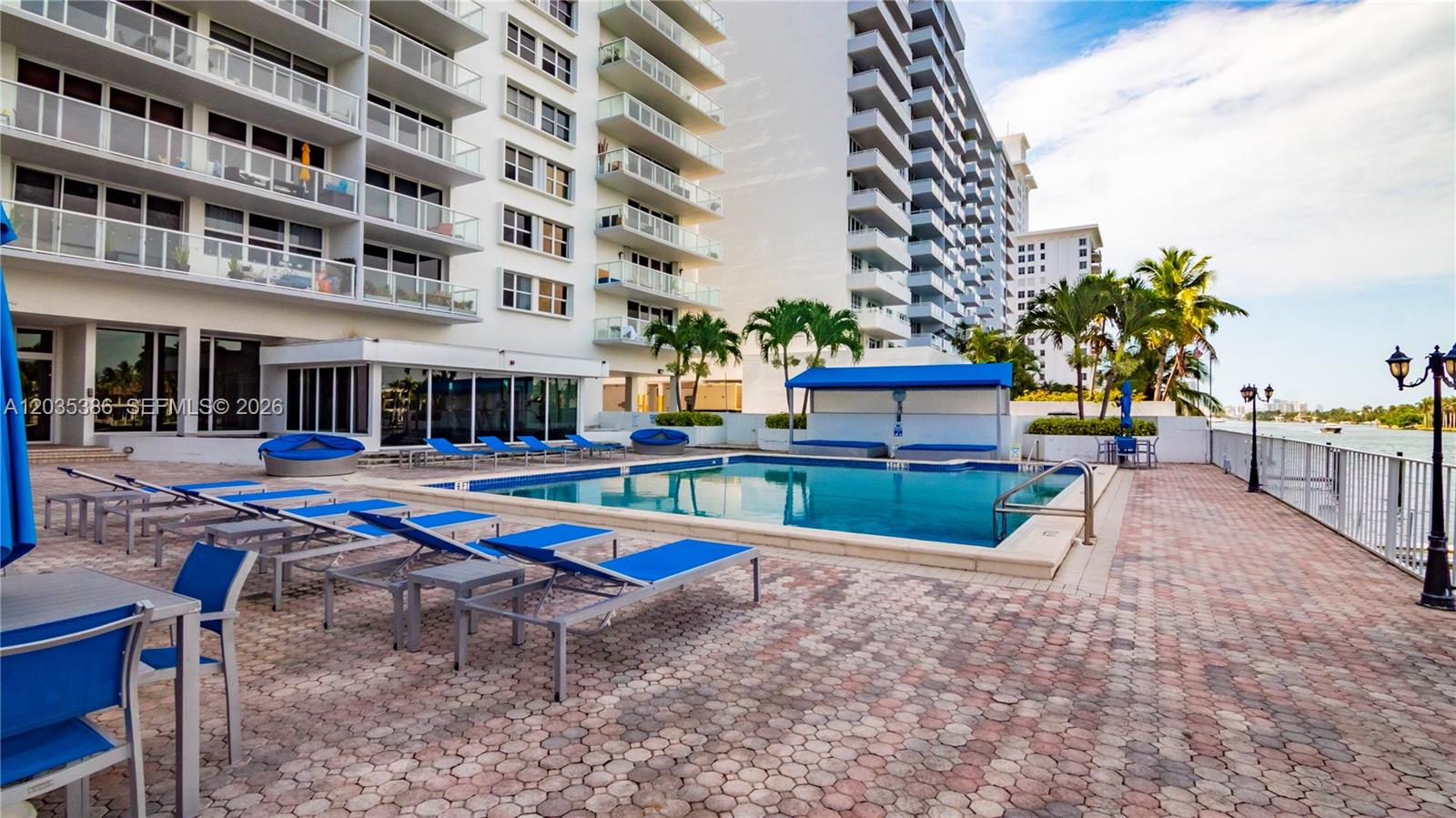 5750 Collins Ave # 7A