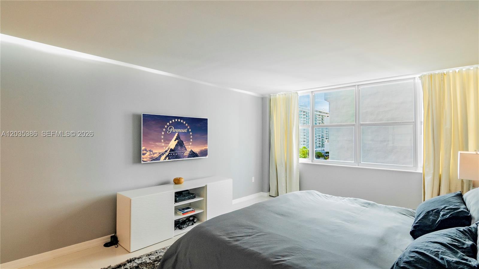 5750 Collins Ave # 7A