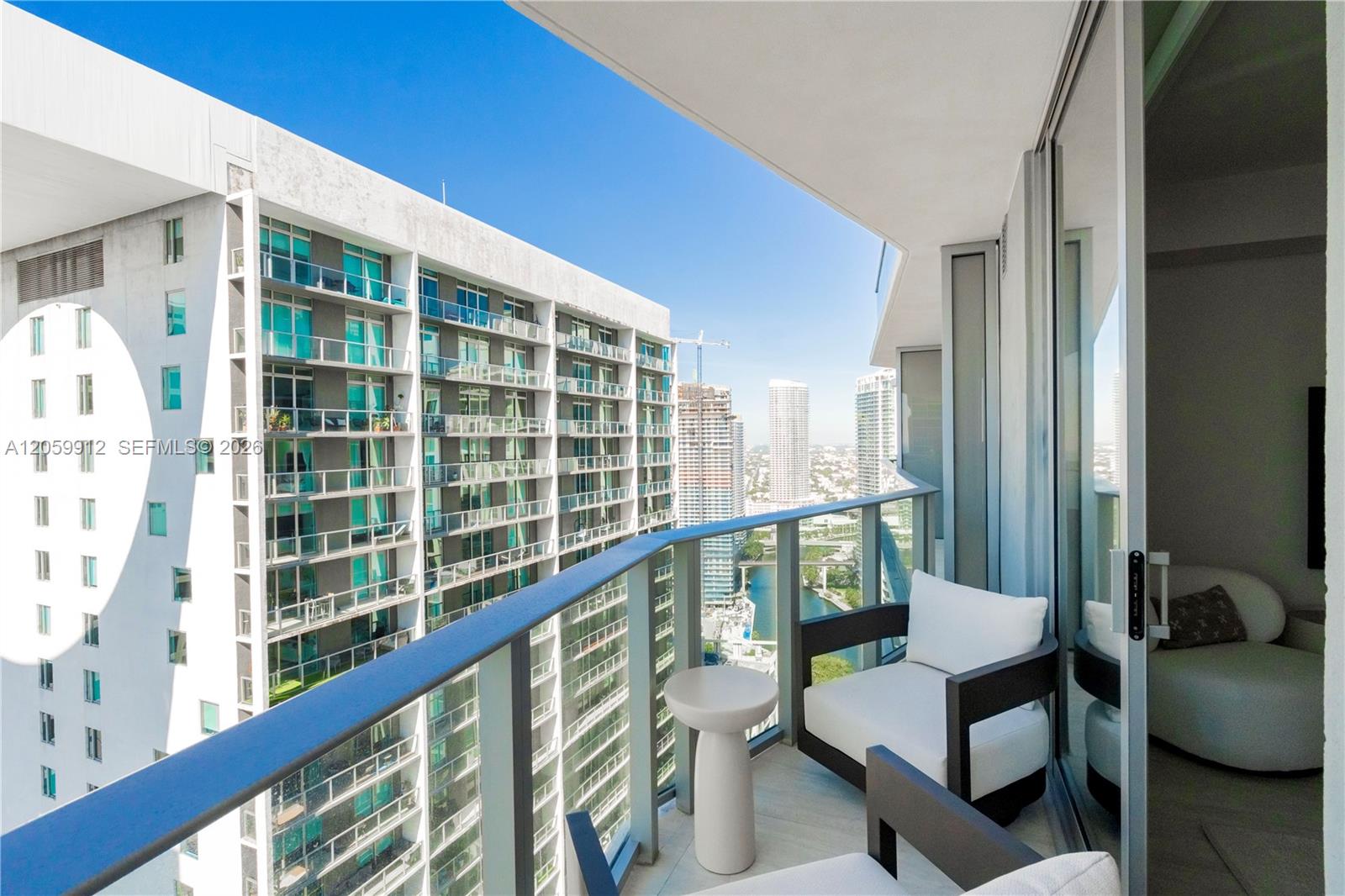 77 SE 5th St # 3308