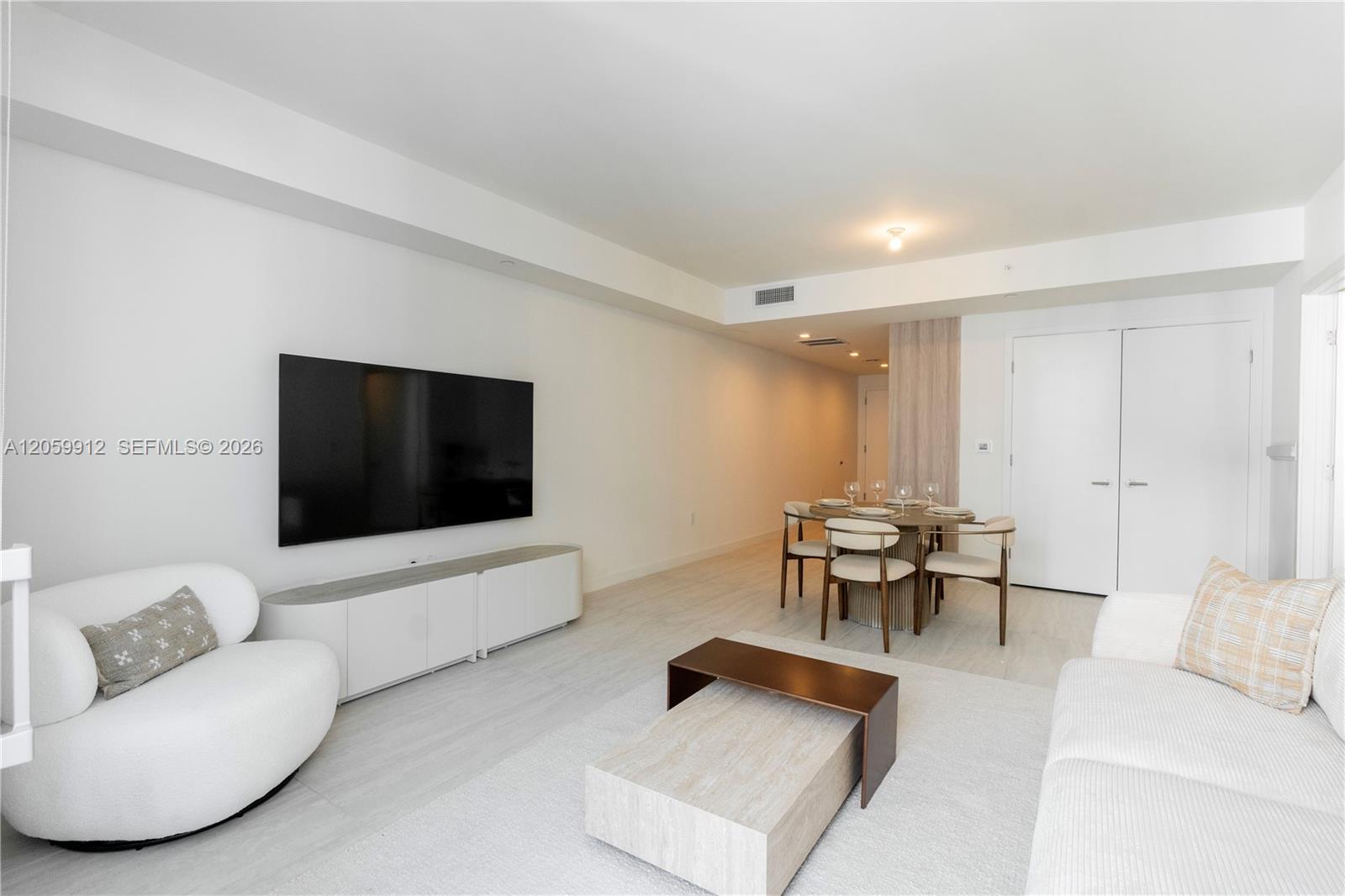 77 SE 5th St # 3308