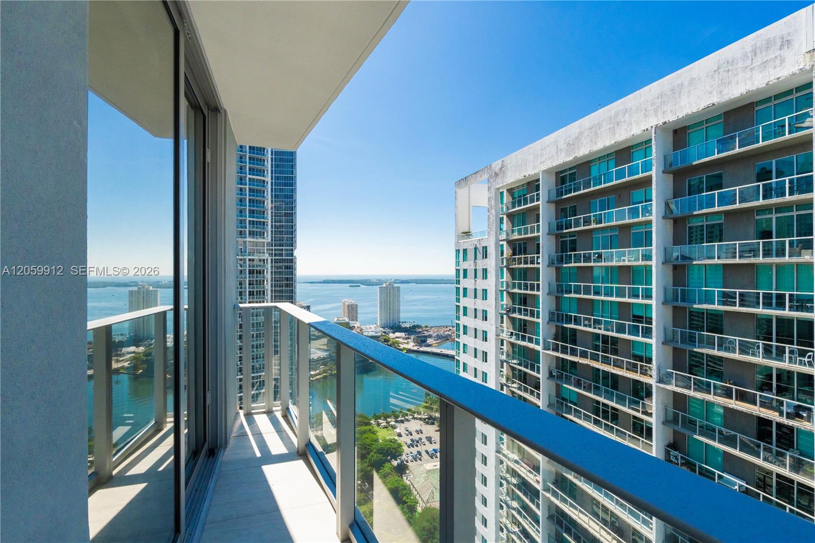 77 SE 5th St # 3308