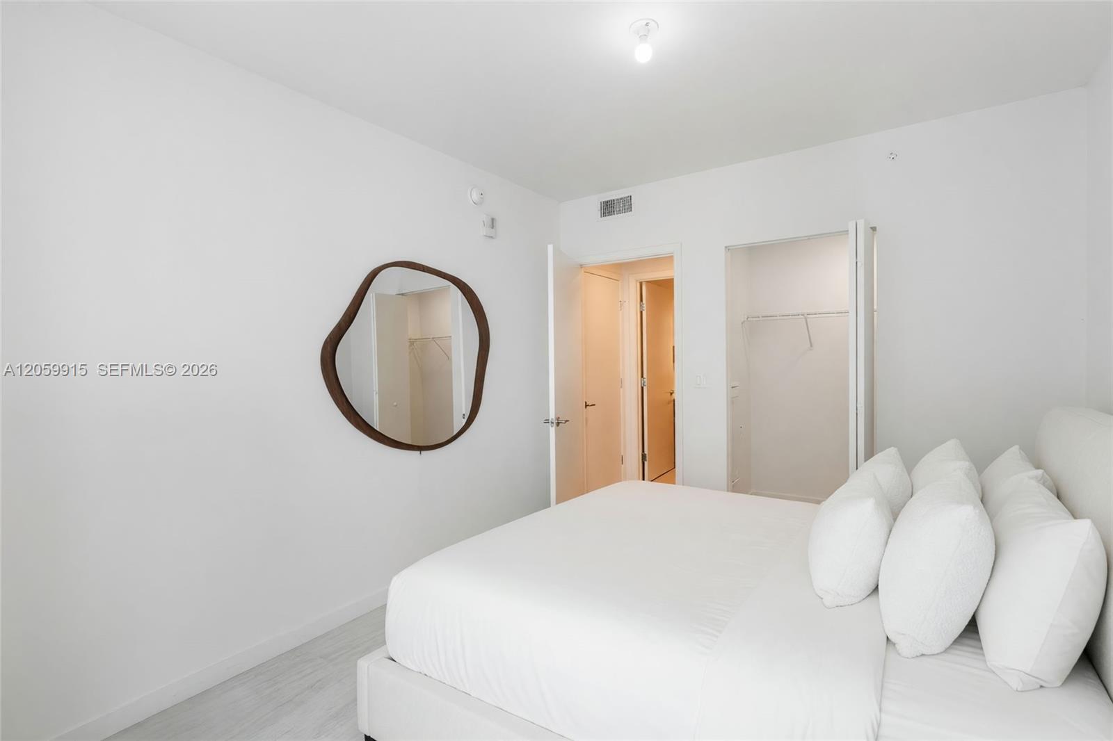 77 SE 5th St # 1910