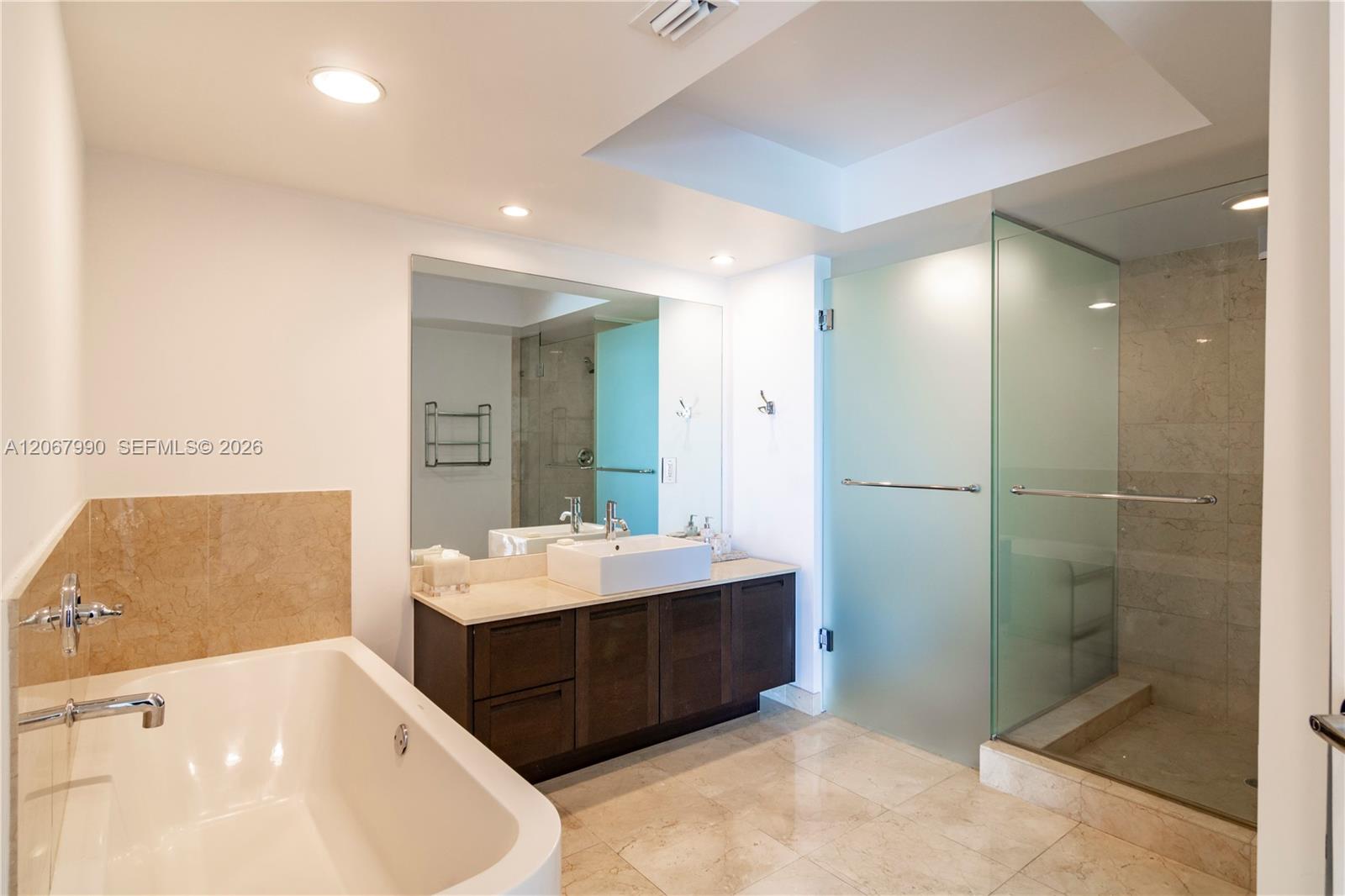 150 Sunny Isles Blvd # 1604 Unit: 1-1604