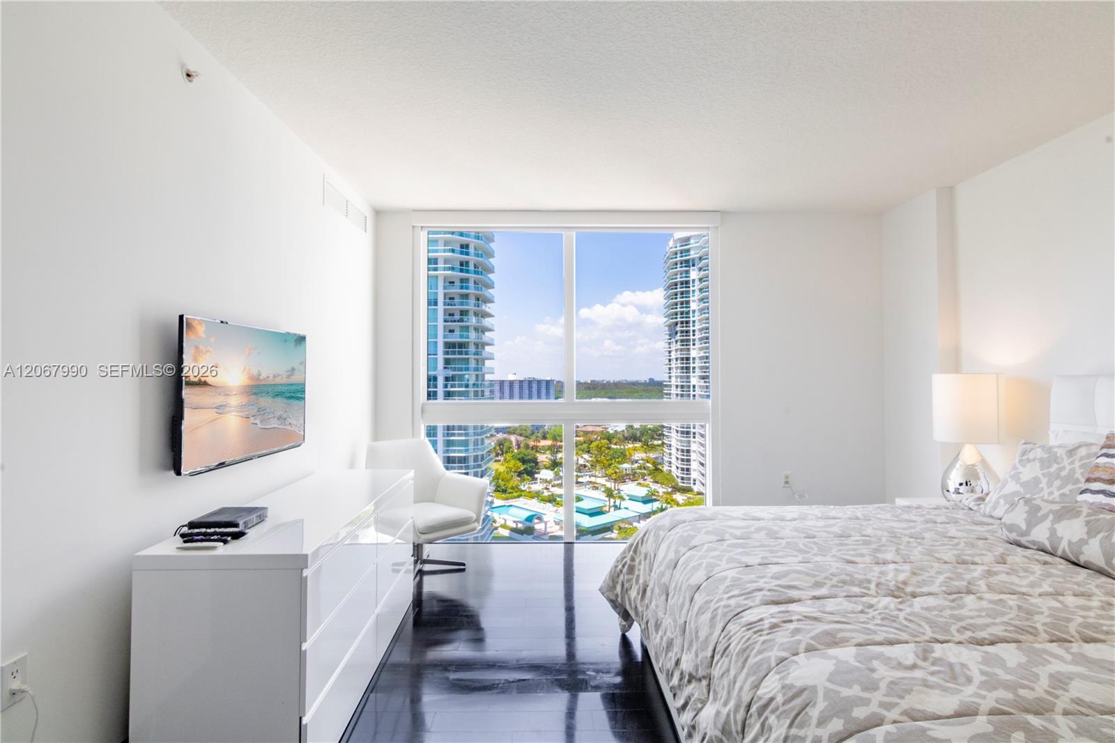 150 Sunny Isles Blvd # 1604 Unit: 1-1604