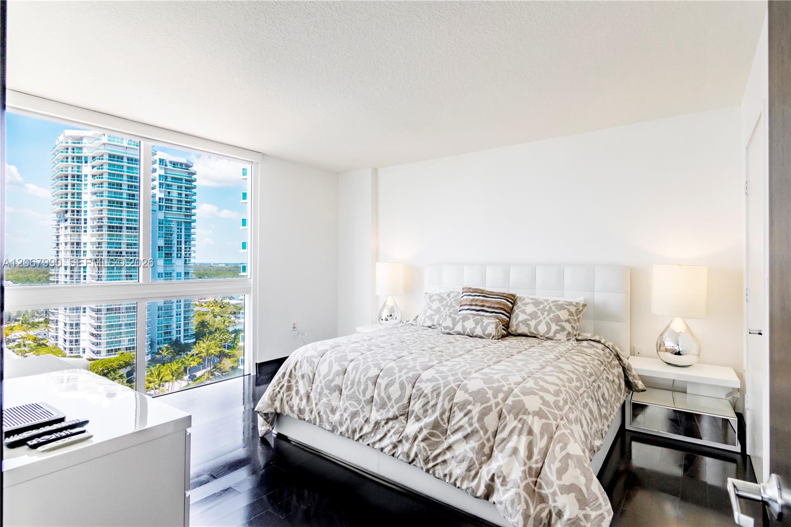 150 Sunny Isles Blvd # 1604 Unit: 1-1604