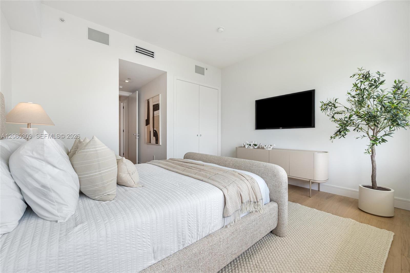 6101 Aqua Ave Unit: PH11A