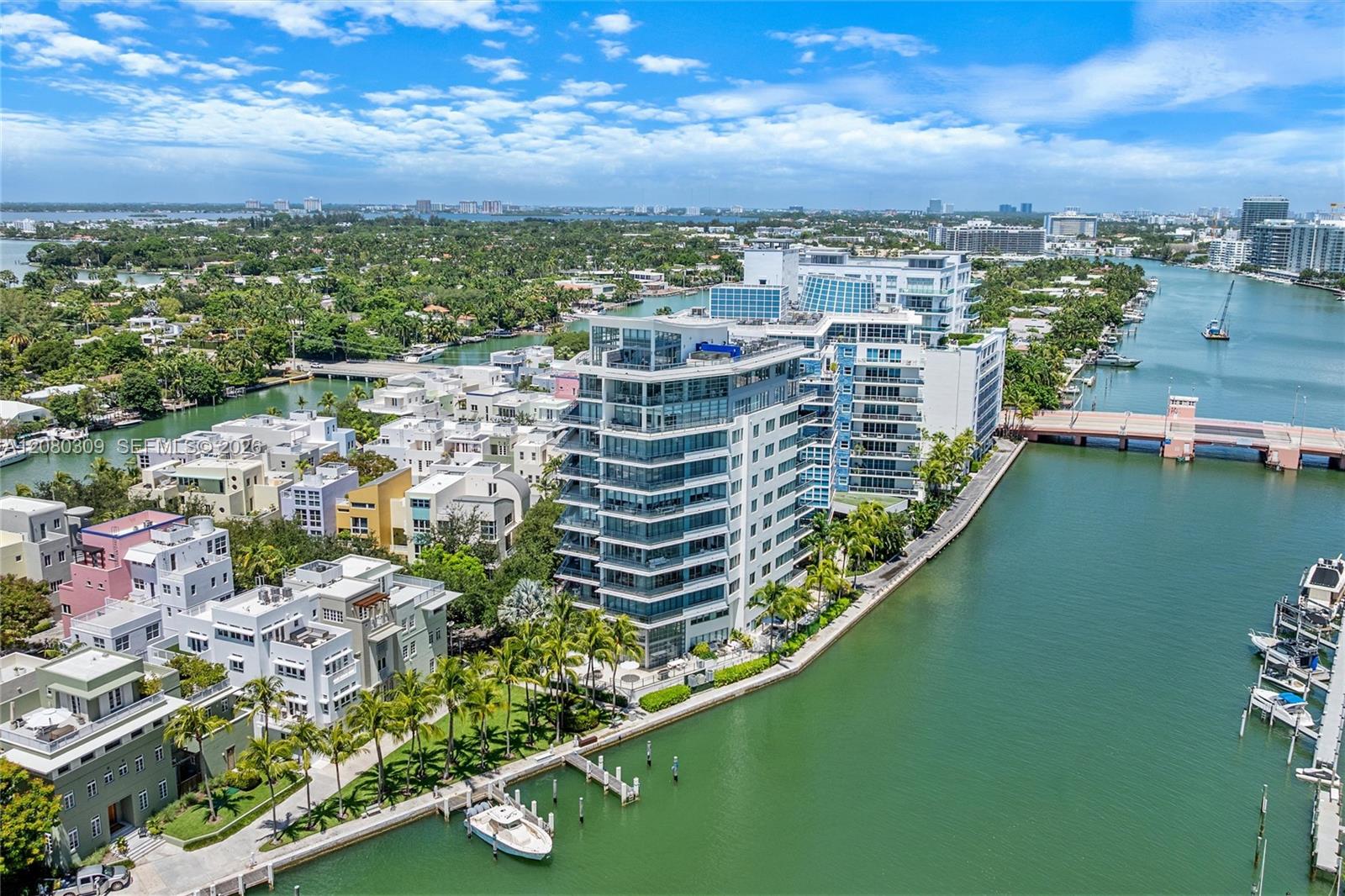 6101 Aqua Ave Unit: PH11A