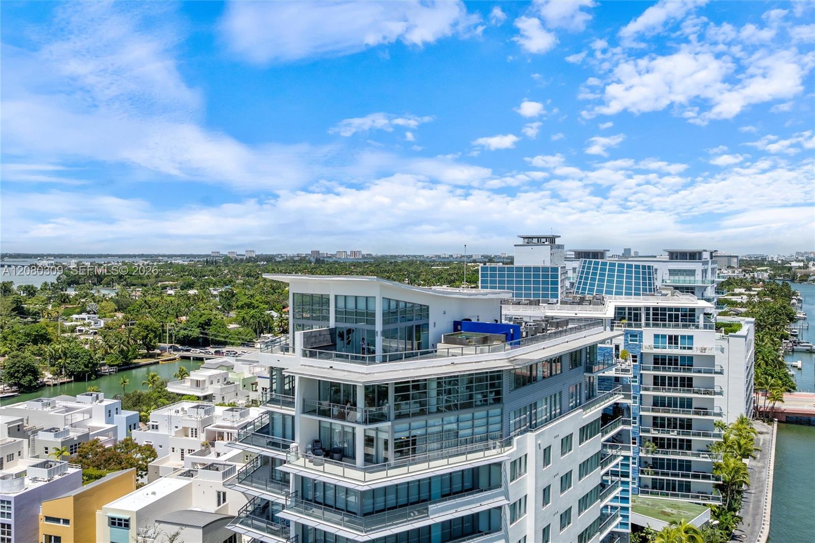 6101 Aqua Ave Unit: PH11A