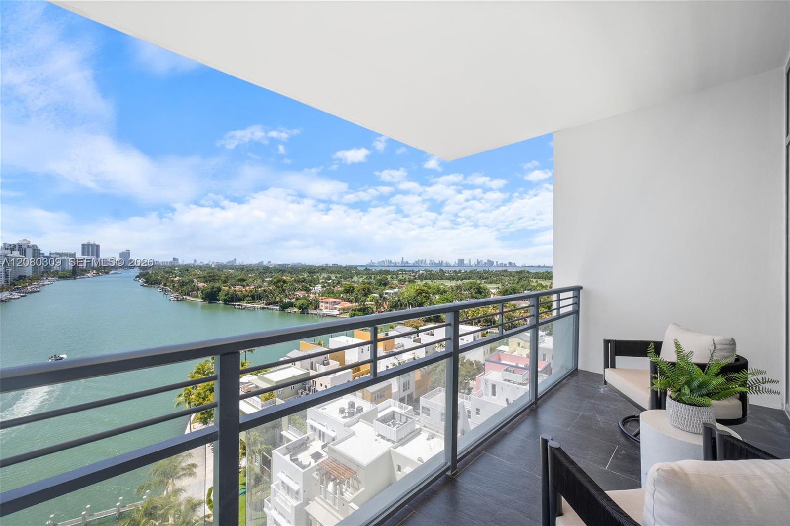 6101 Aqua Ave Unit: PH11A