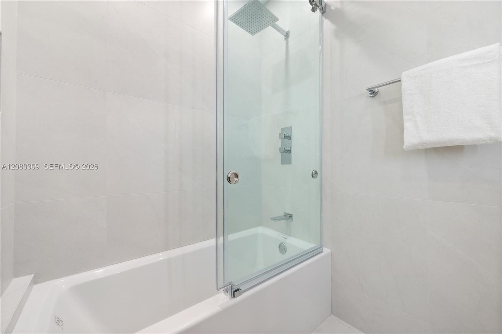 6101 Aqua Ave Unit: PH11A
