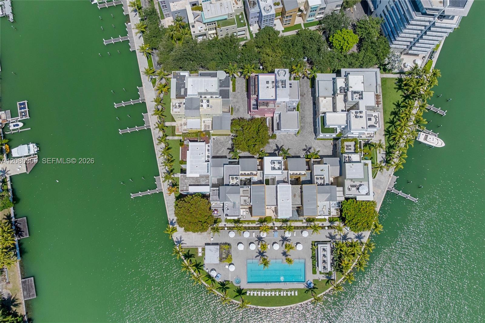 6101 Aqua Ave Unit: PH11A