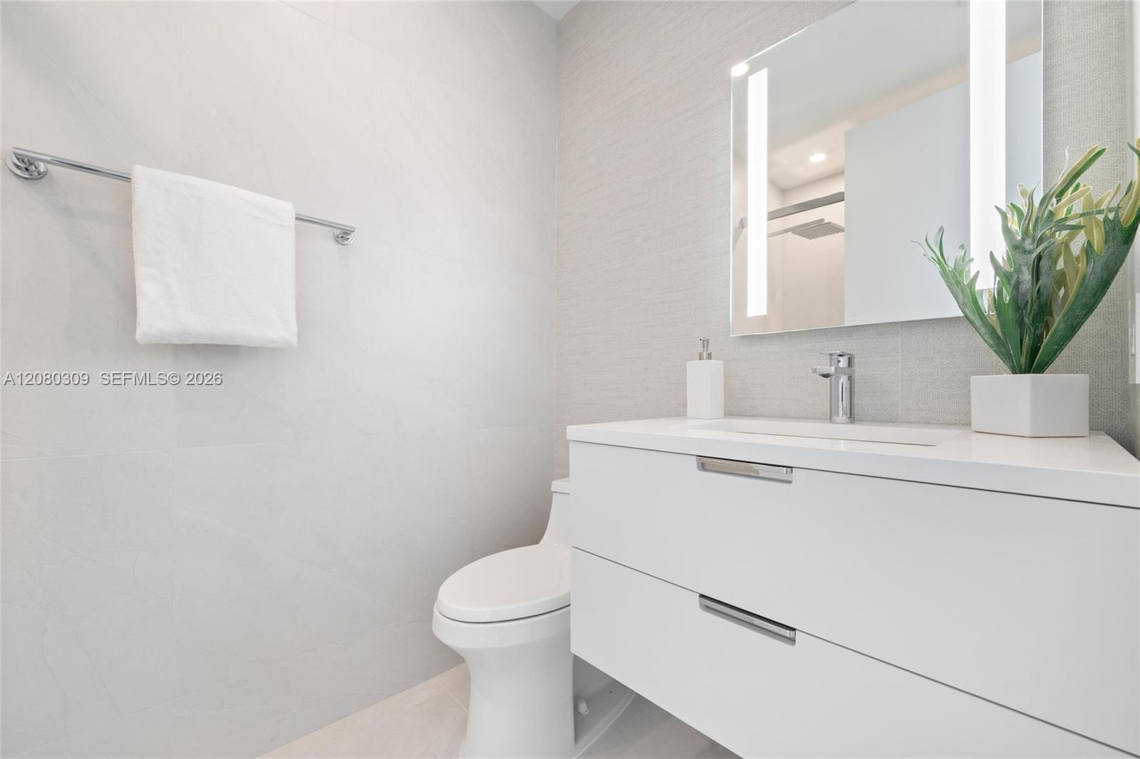 6101 Aqua Ave Unit: PH11A