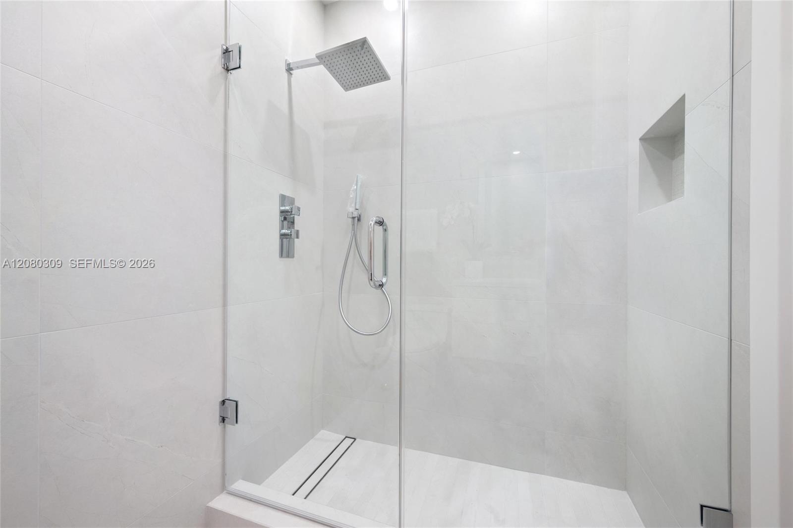 6101 Aqua Ave Unit: PH11A