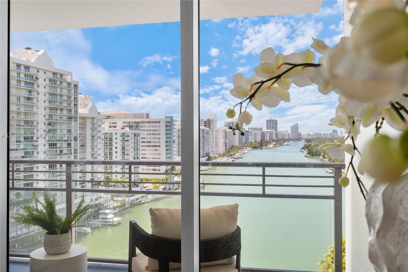 6101 Aqua Ave Unit: PH11A