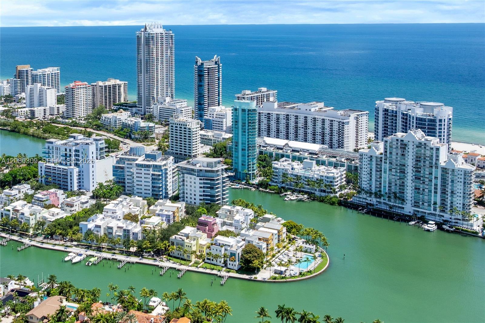 6101 Aqua Ave Unit: PH11A