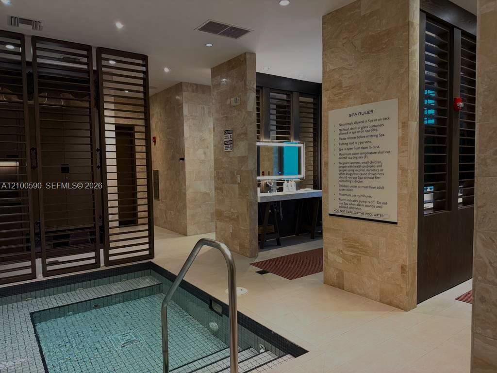 110 Reef Ln # 10