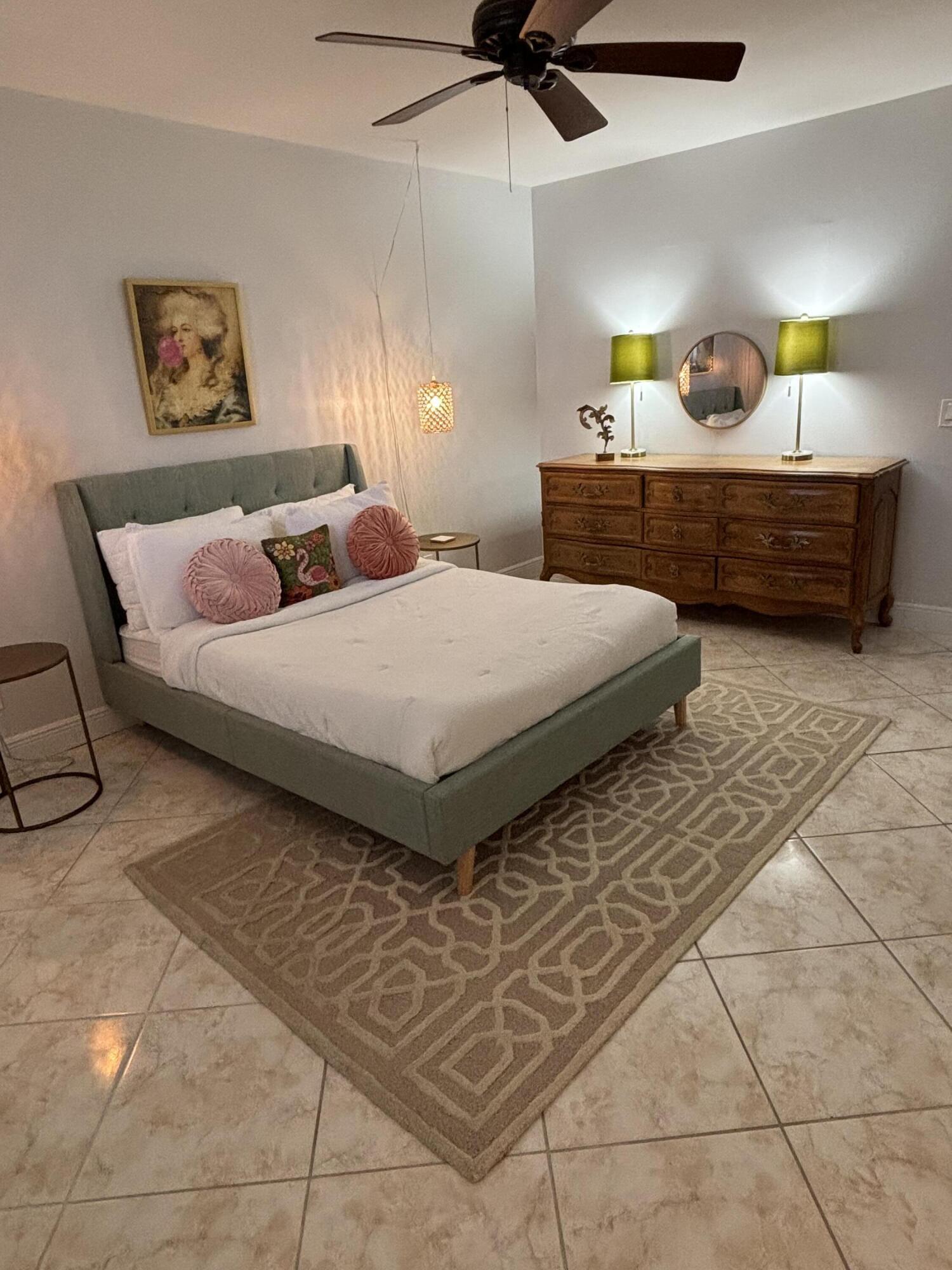 510 Prosperity Farms Road 8b