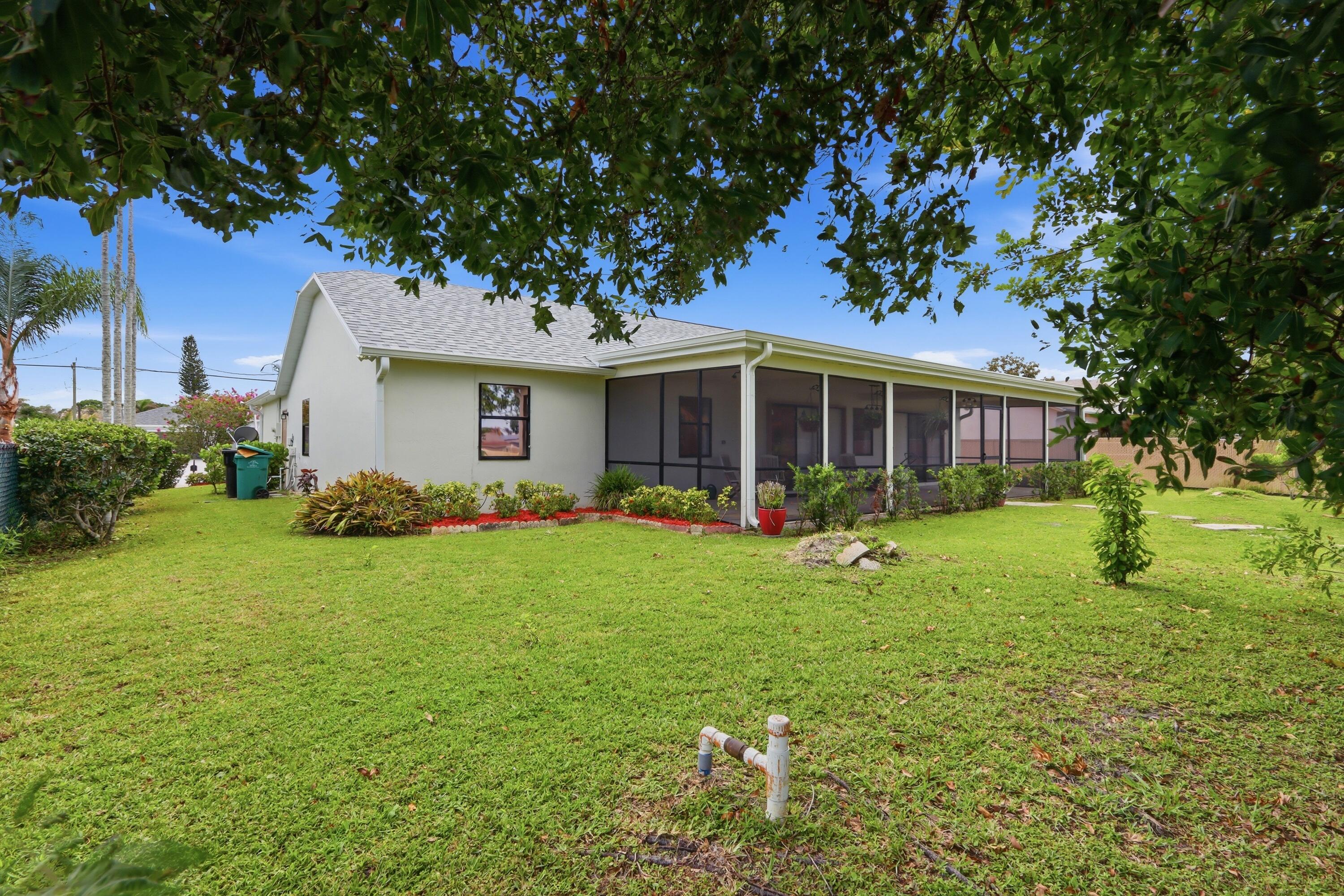 383 SE Whitmore Drive, Port St. Lucie