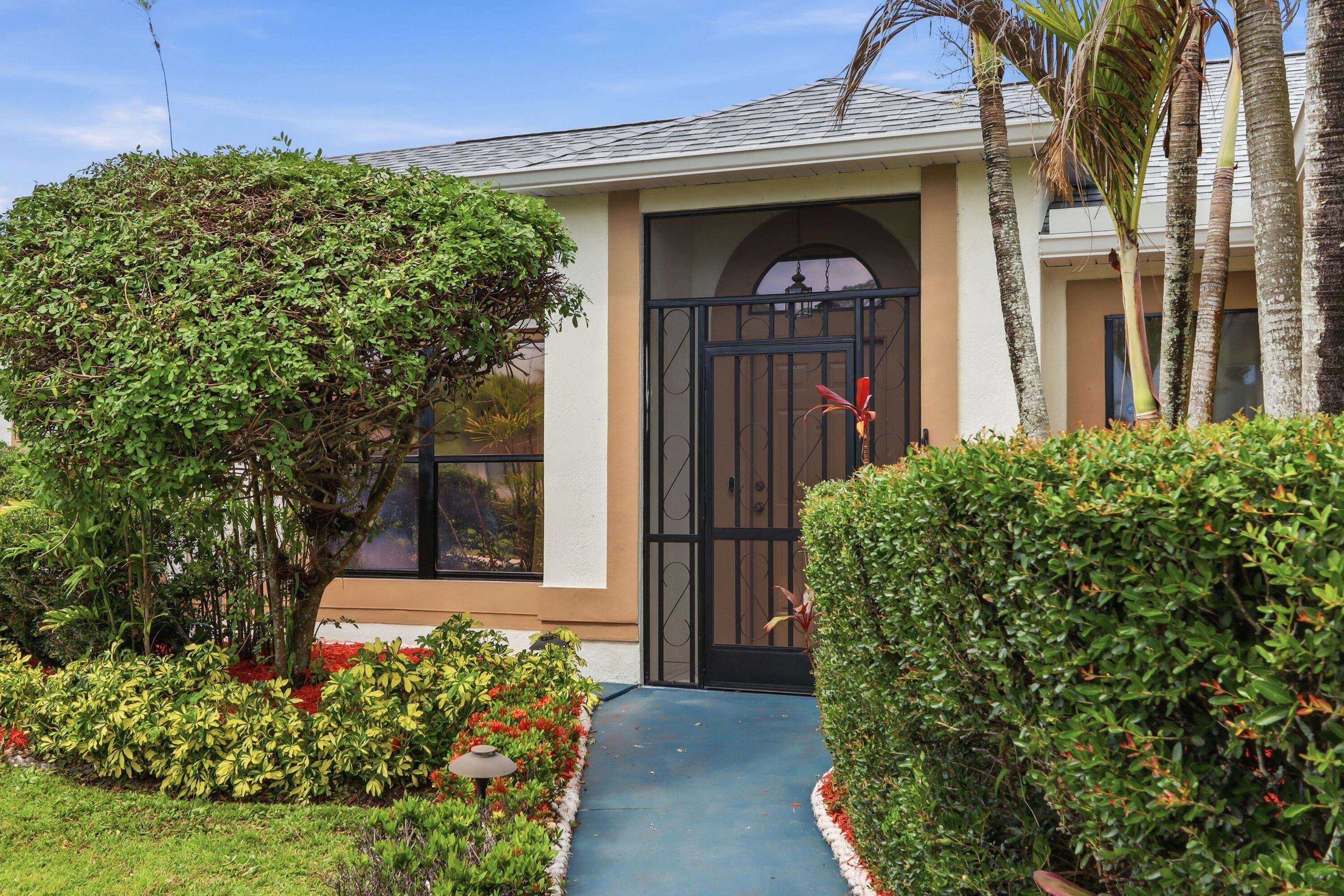 383 SE Whitmore Drive, Port St. Lucie
