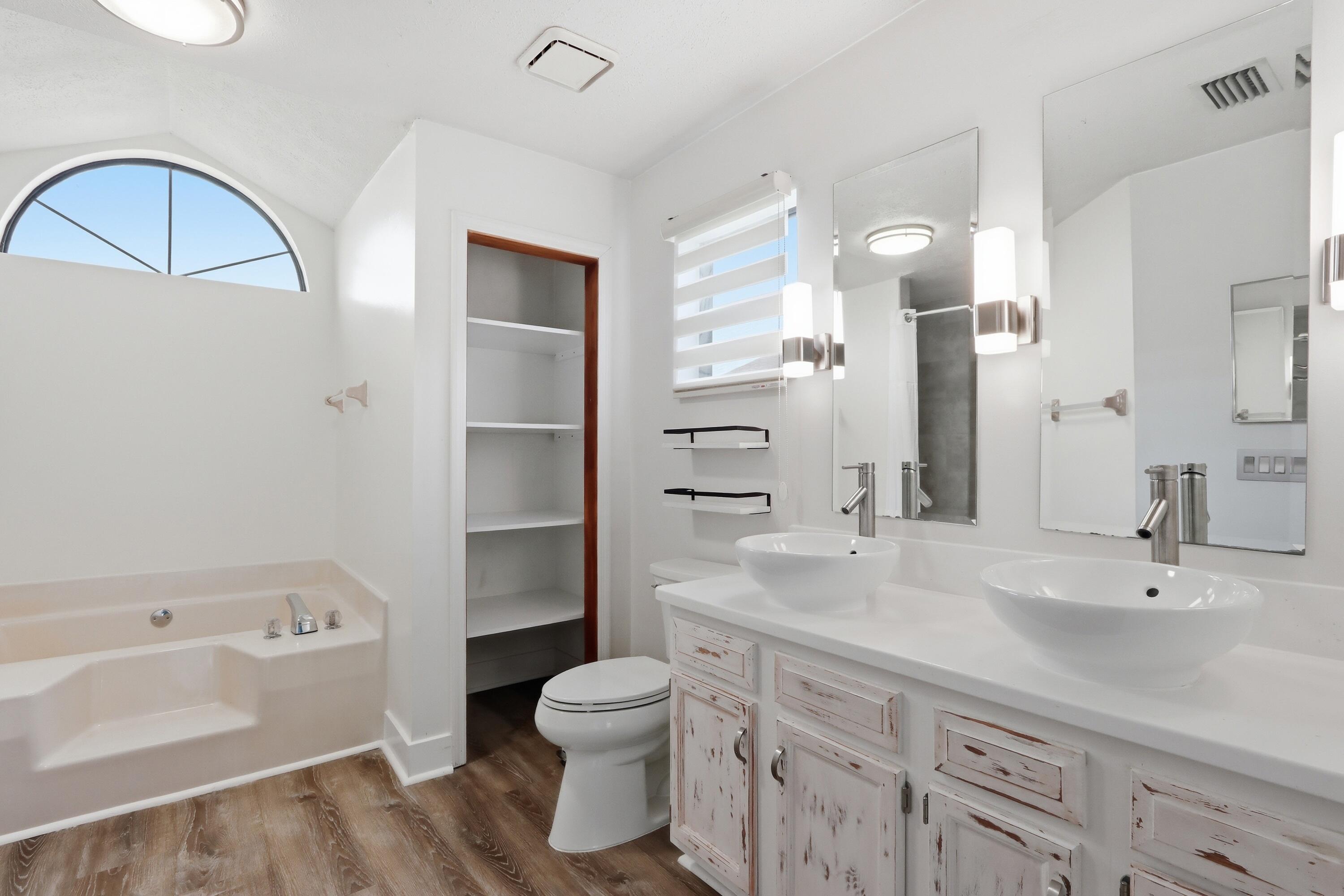 383 SE Whitmore Drive, Port St. Lucie