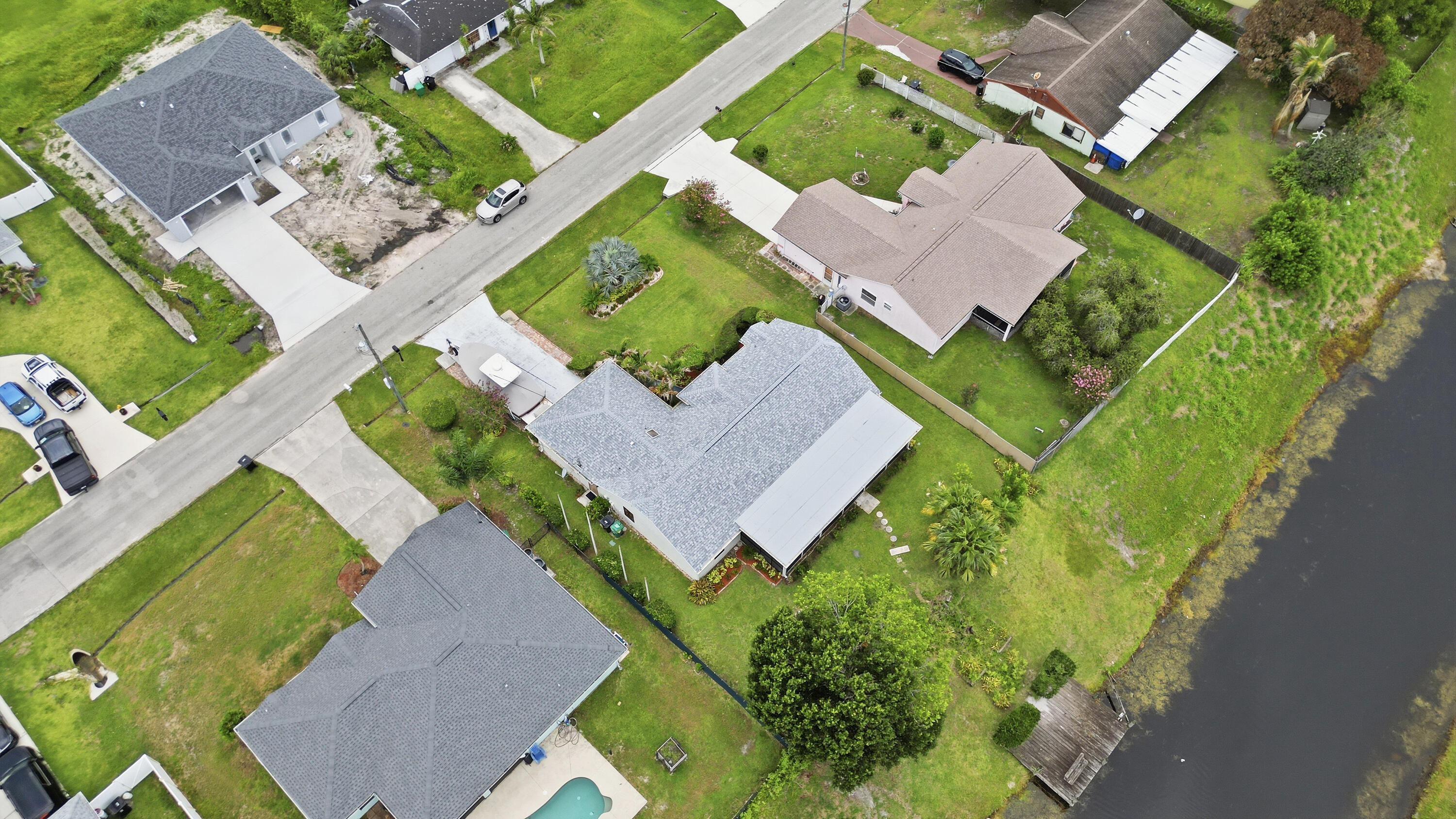383 SE Whitmore Drive, Port St. Lucie