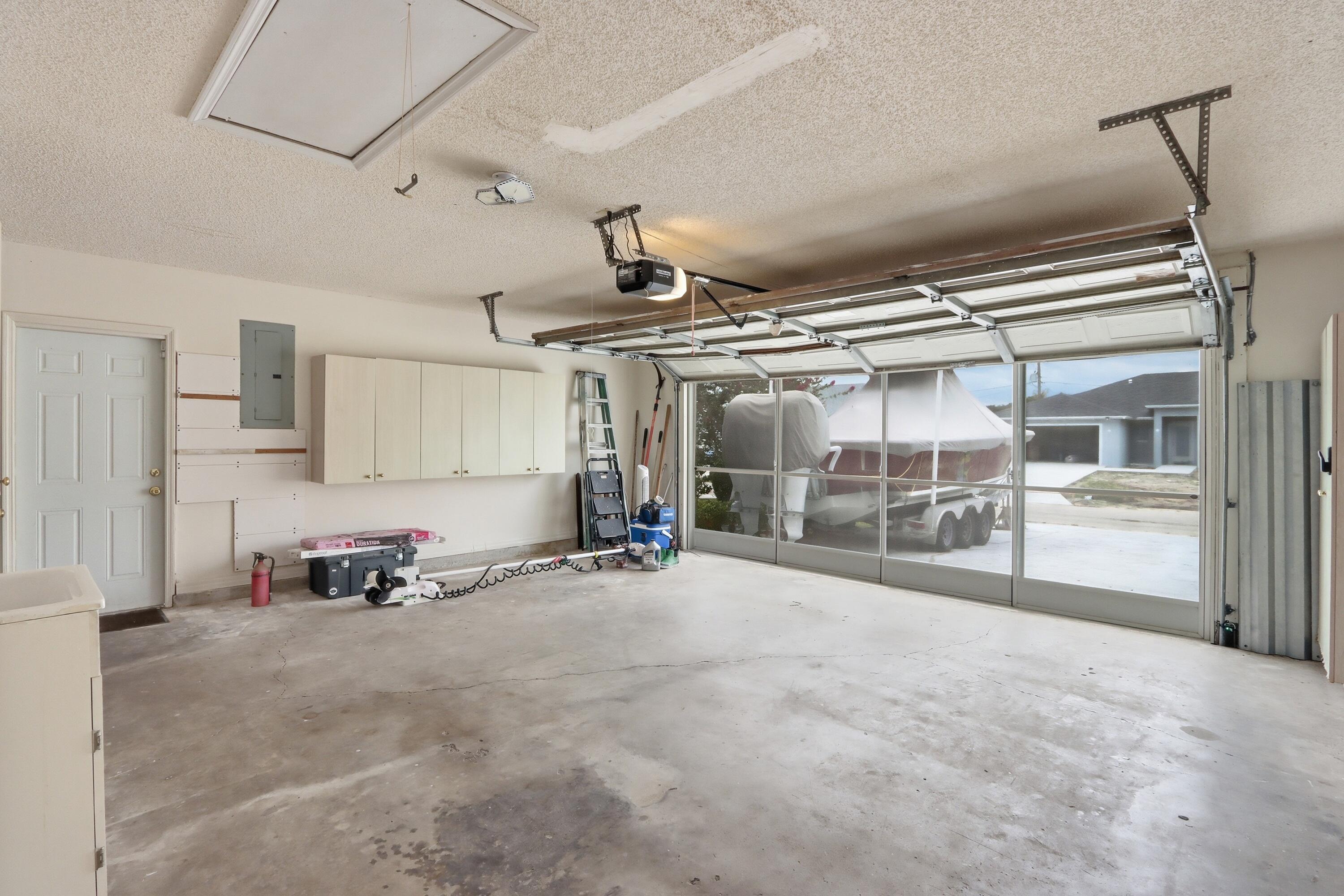 383 SE Whitmore Drive, Port St. Lucie