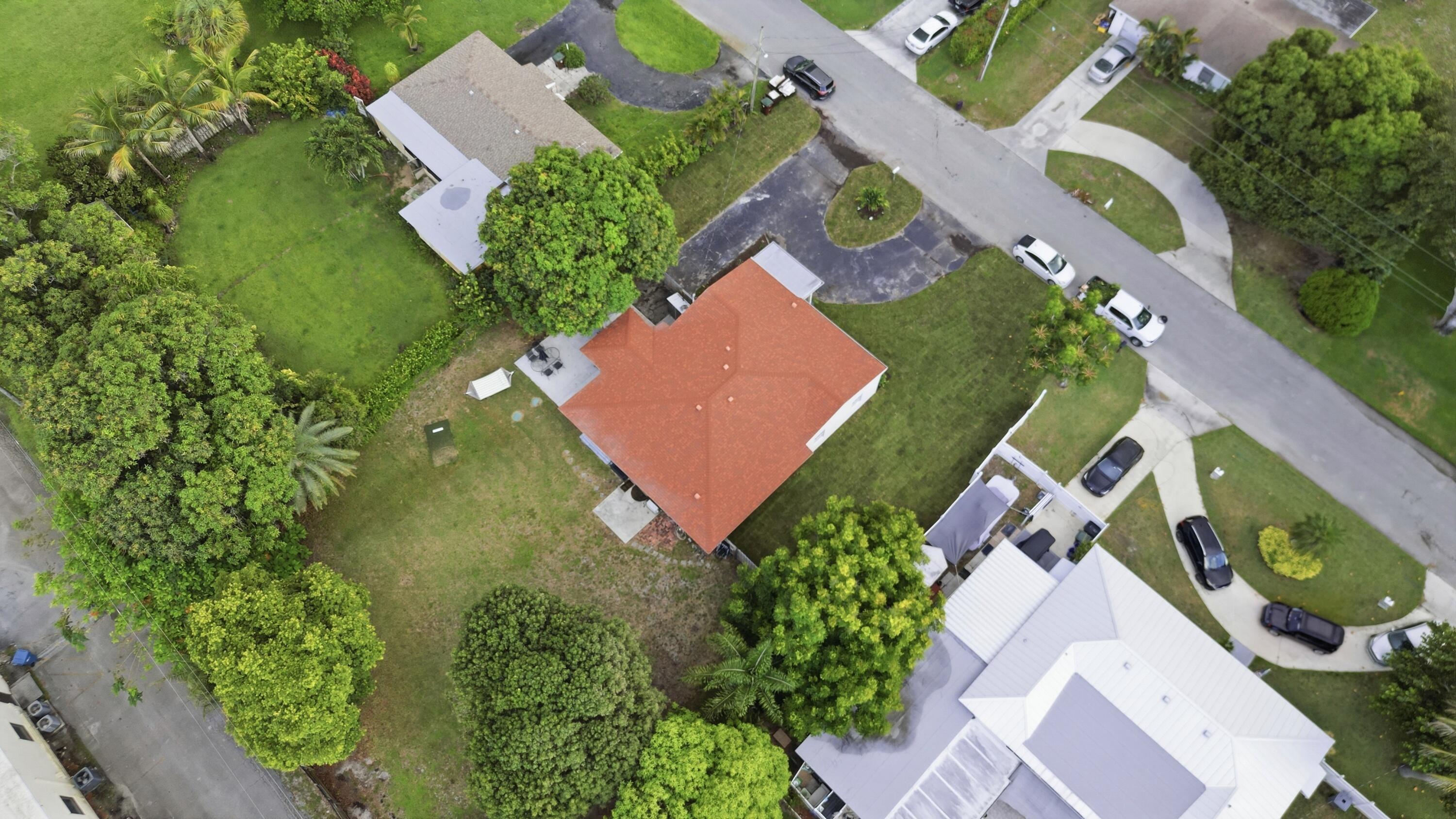 1900 Carissa Road