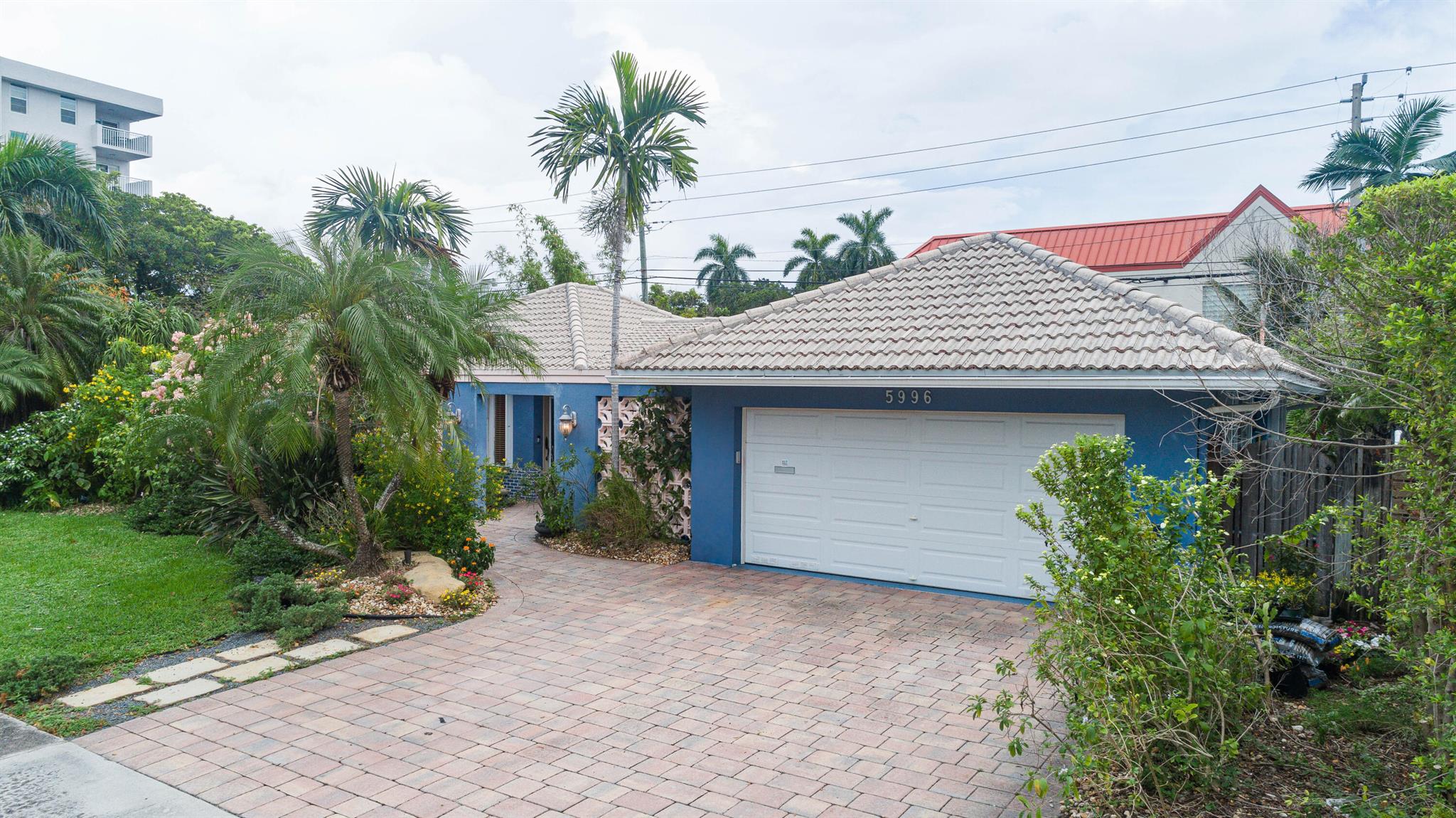 5996 NE 22nd Way