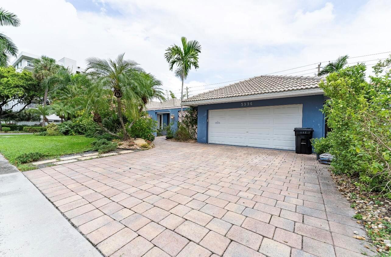 5996 NE 22nd Way