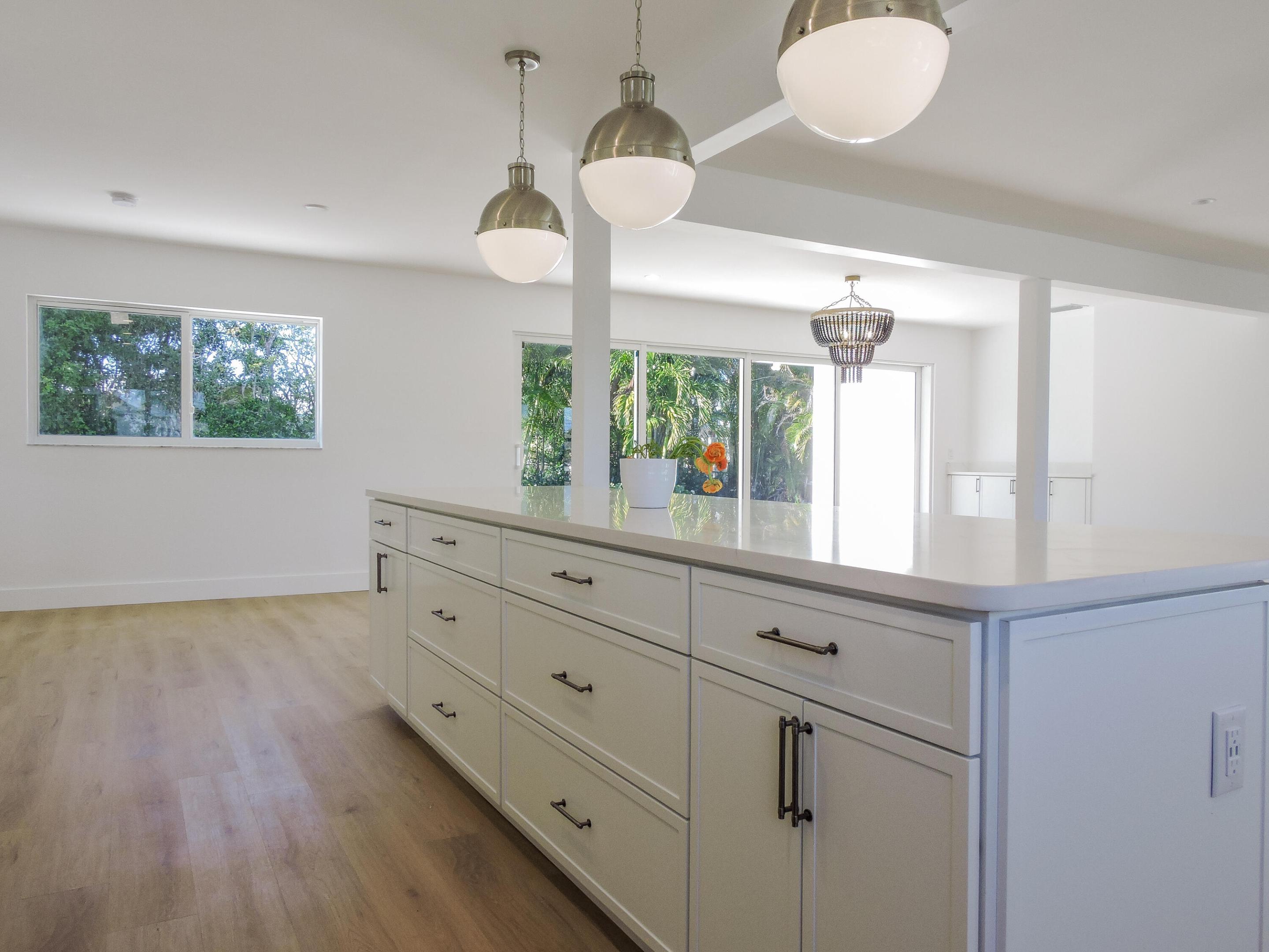 407 Anchorage Lane