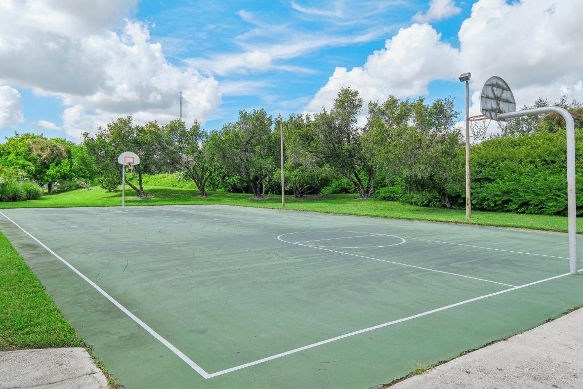 3611 SW Sunset Trace Circle