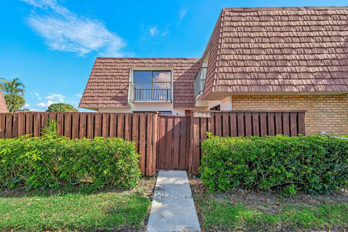 3611 SW Sunset Trace Circle