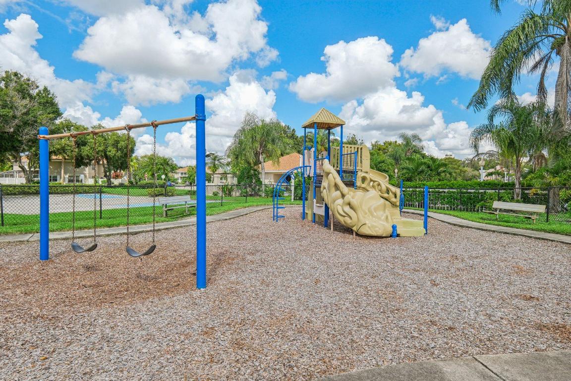 3611 SW Sunset Trace Circle