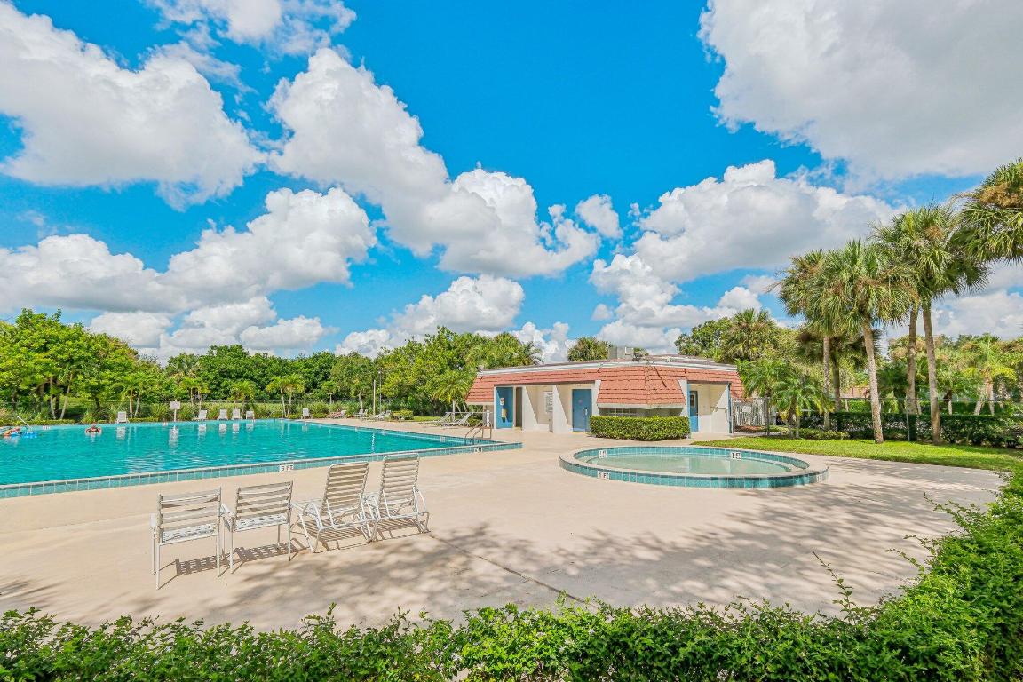 3611 SW Sunset Trace Circle