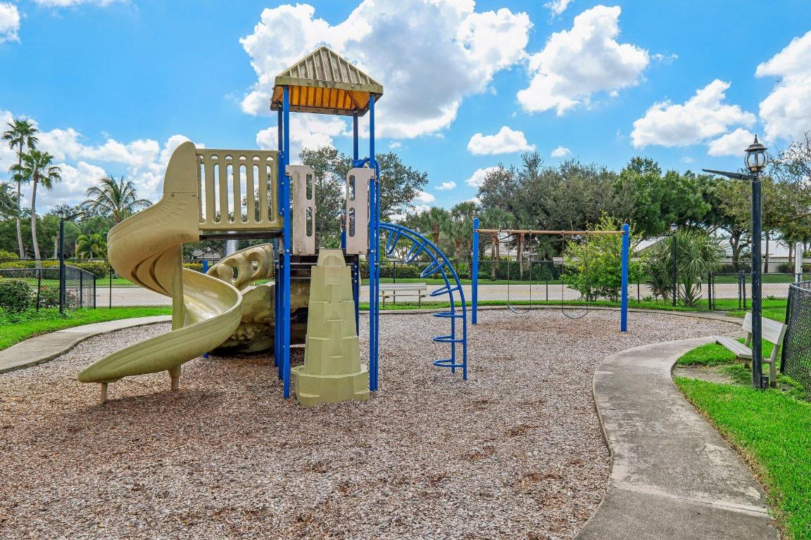 3611 SW Sunset Trace Circle