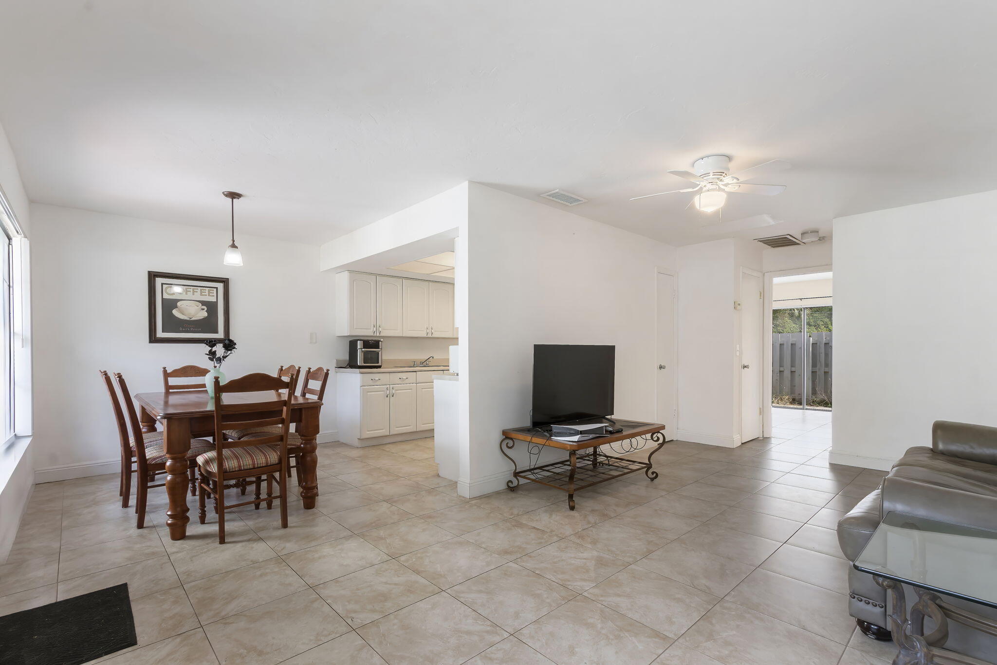 431 Lakes Boulevard 2132c