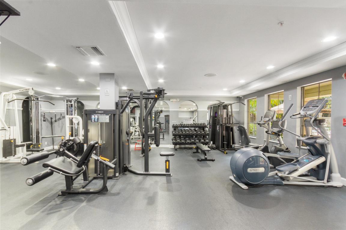 720 S Sapodilla Avenue 204